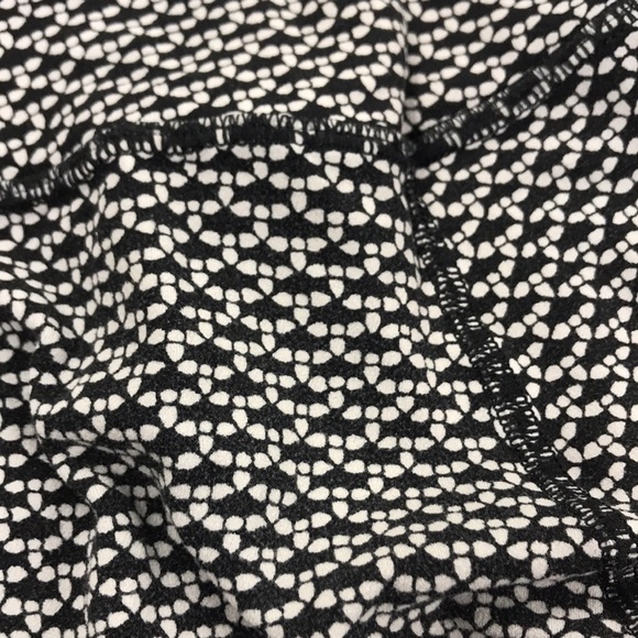 Lululemon Align Crop *21" Monochromic Ice Grey Black - Picture 6 of 8